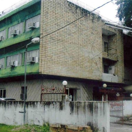 Charans Guest House Lucknow Ngoại thất bức ảnh