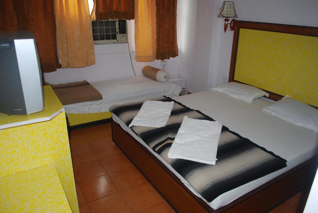 Charans Guest House Lucknow Phòng bức ảnh